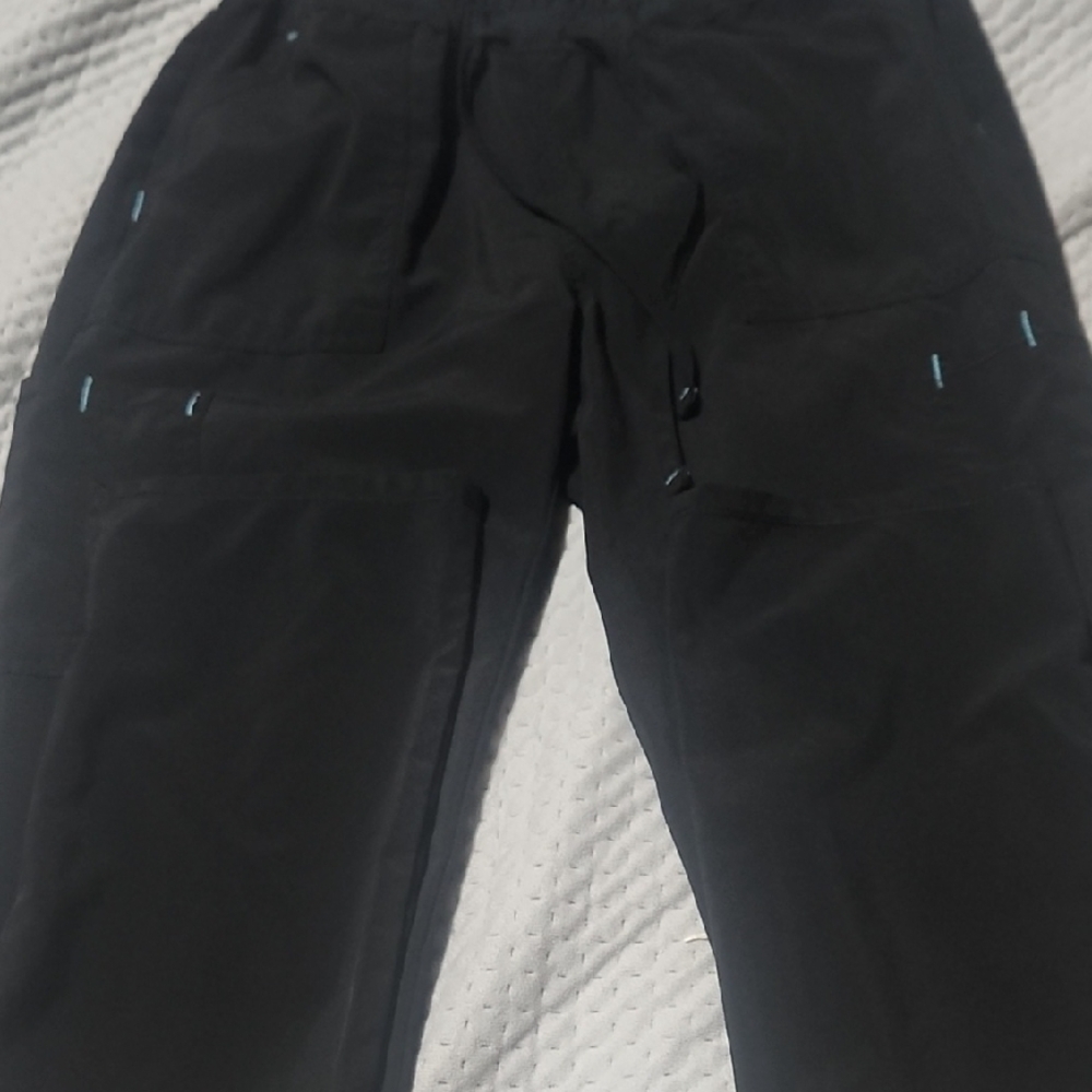 Scrubstar Black Cargo Pants with Elastic Waistband - Picture 3 of 9